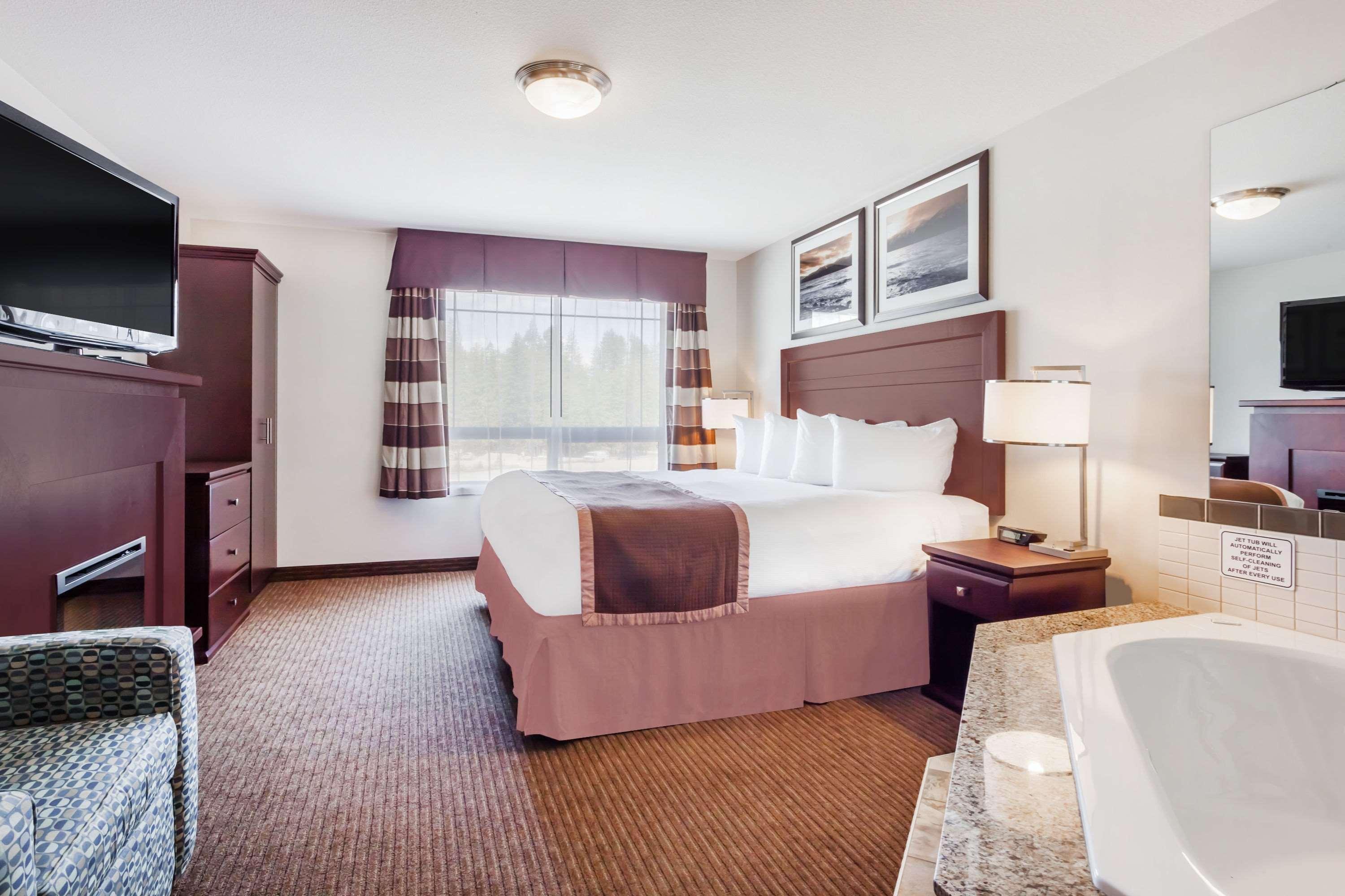 Hotel Ramada By Wyndham Creston Extérieur photo
