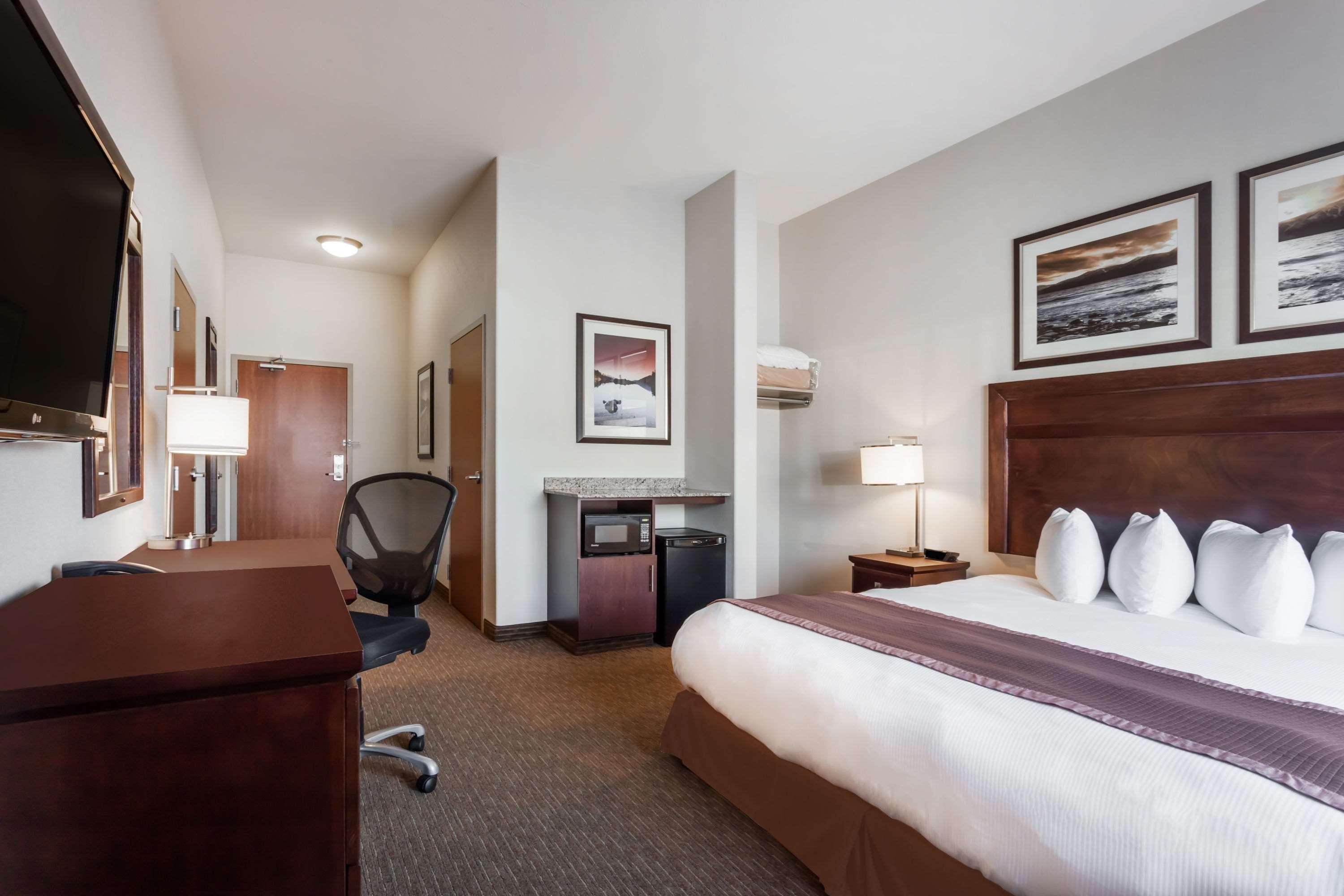 Hotel Ramada By Wyndham Creston Extérieur photo
