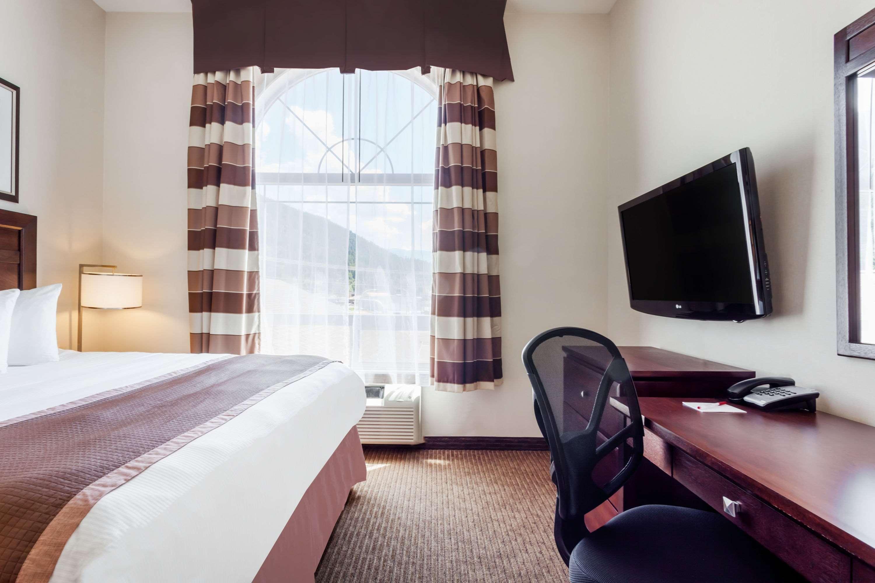 Hotel Ramada By Wyndham Creston Extérieur photo