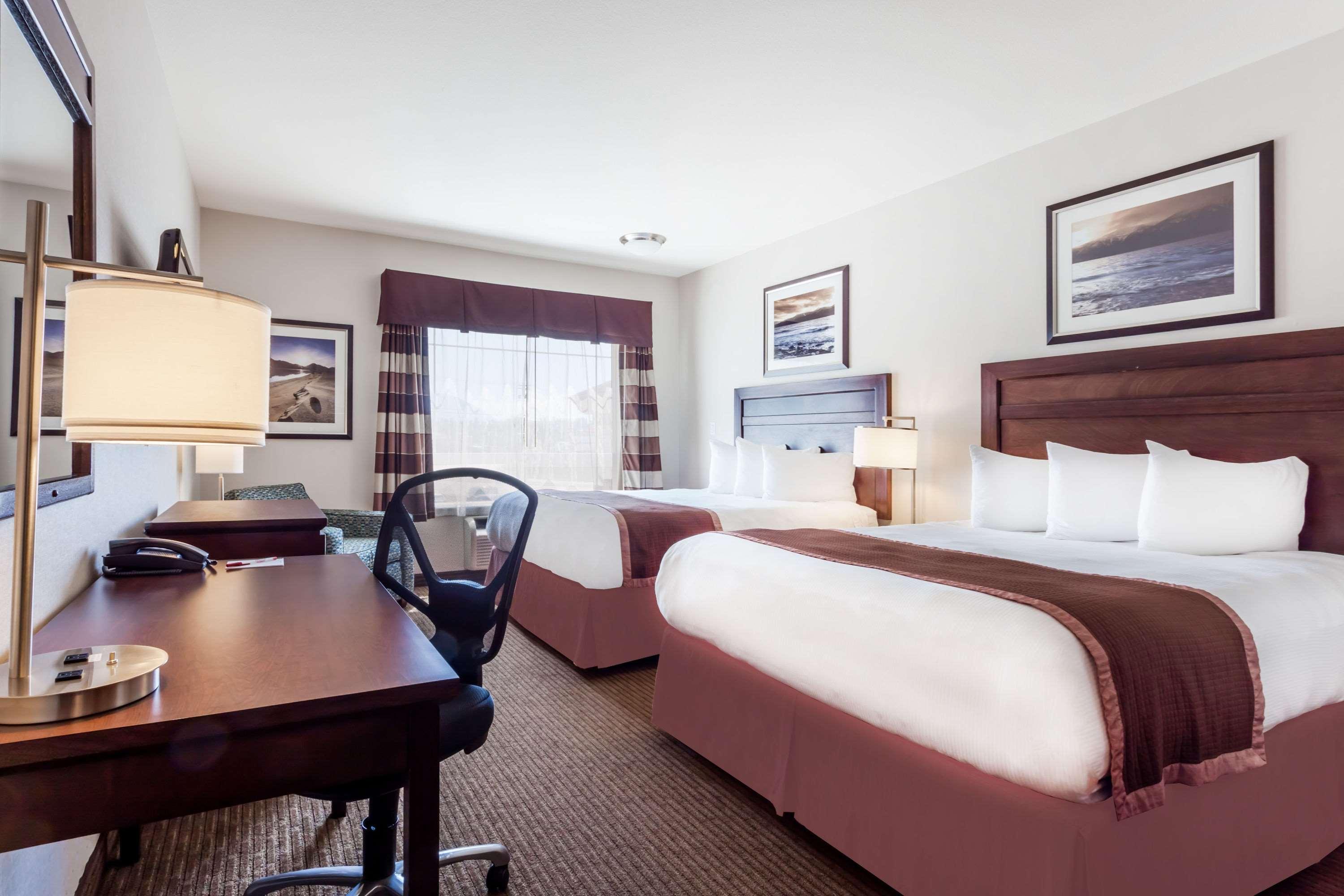Hotel Ramada By Wyndham Creston Extérieur photo